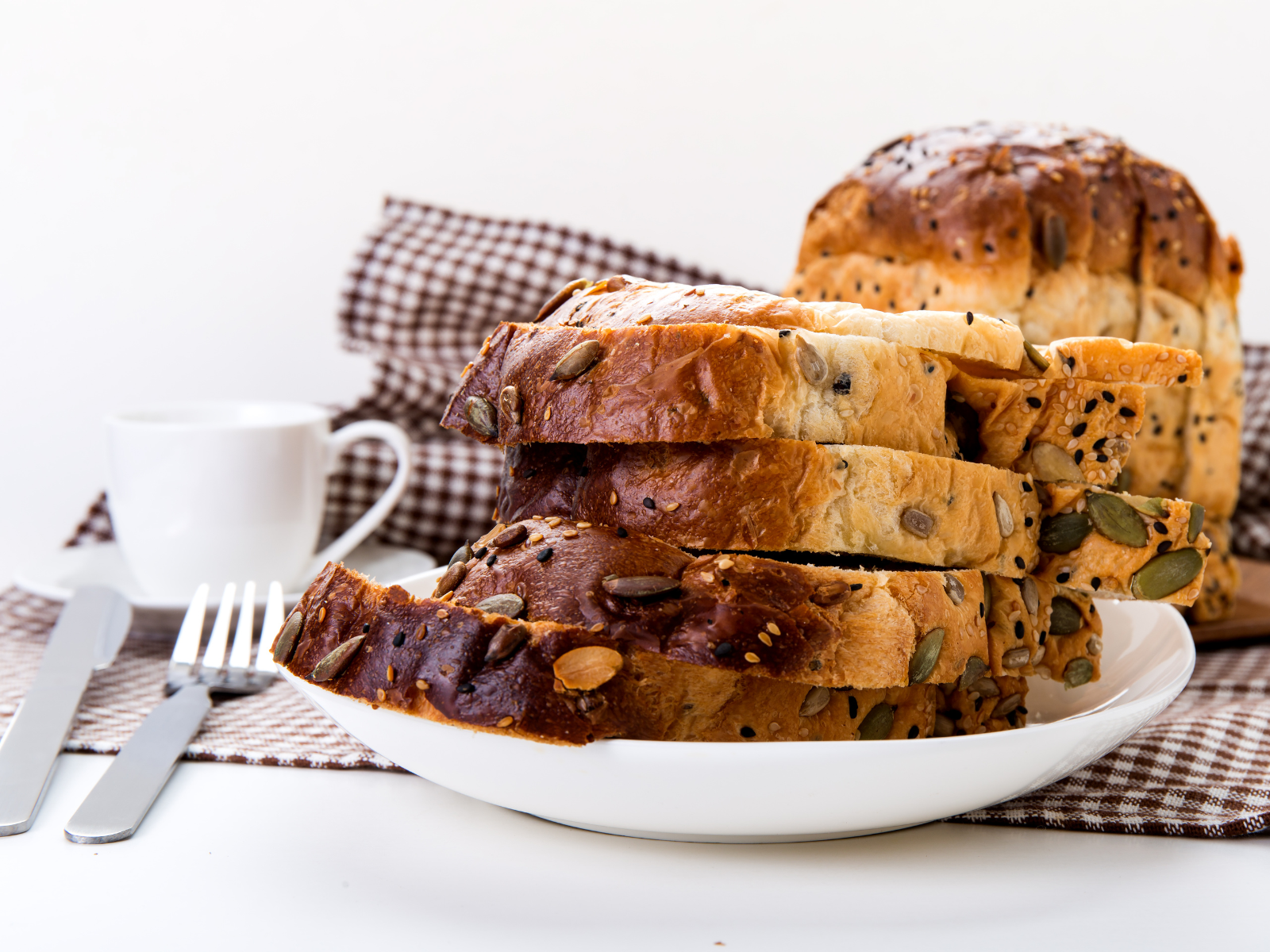Can Dogs Eat Multigrain Bread?